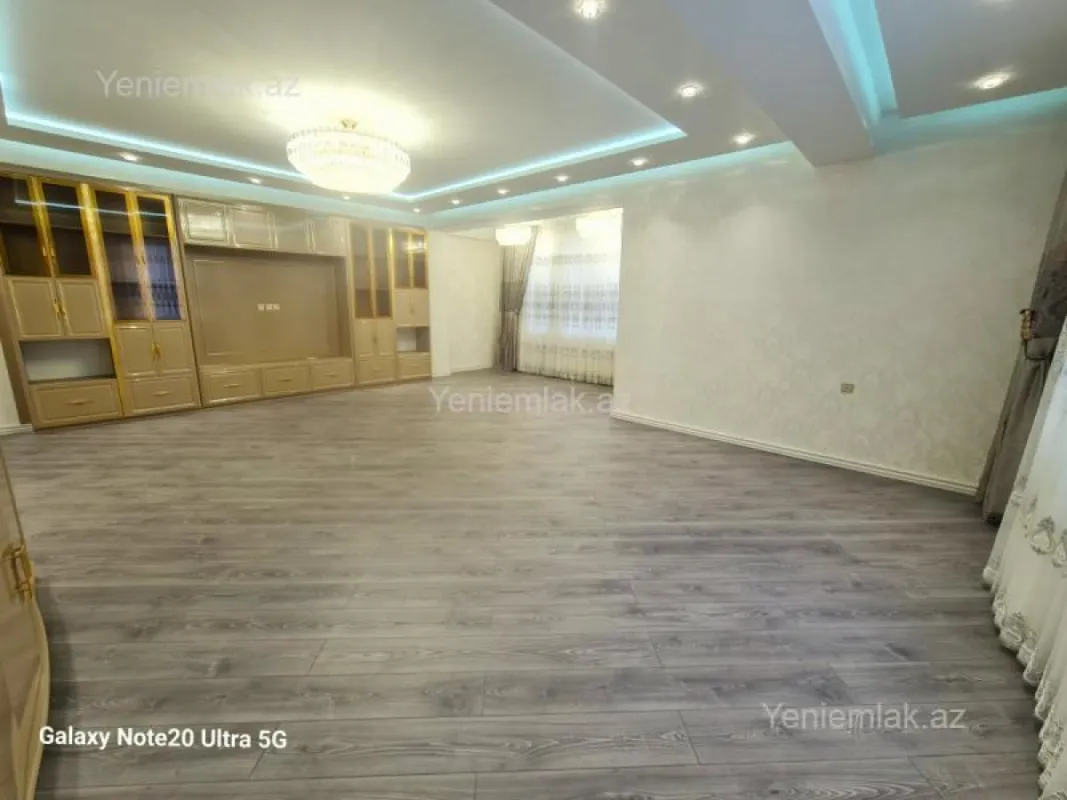 Satılır 4 otaqlı yeni tikili 186 m²