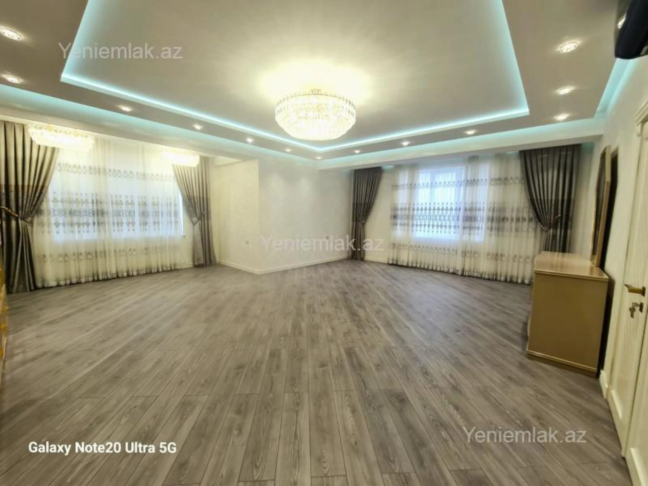 Satılır 4 otaqlı yeni tikili 186 m²