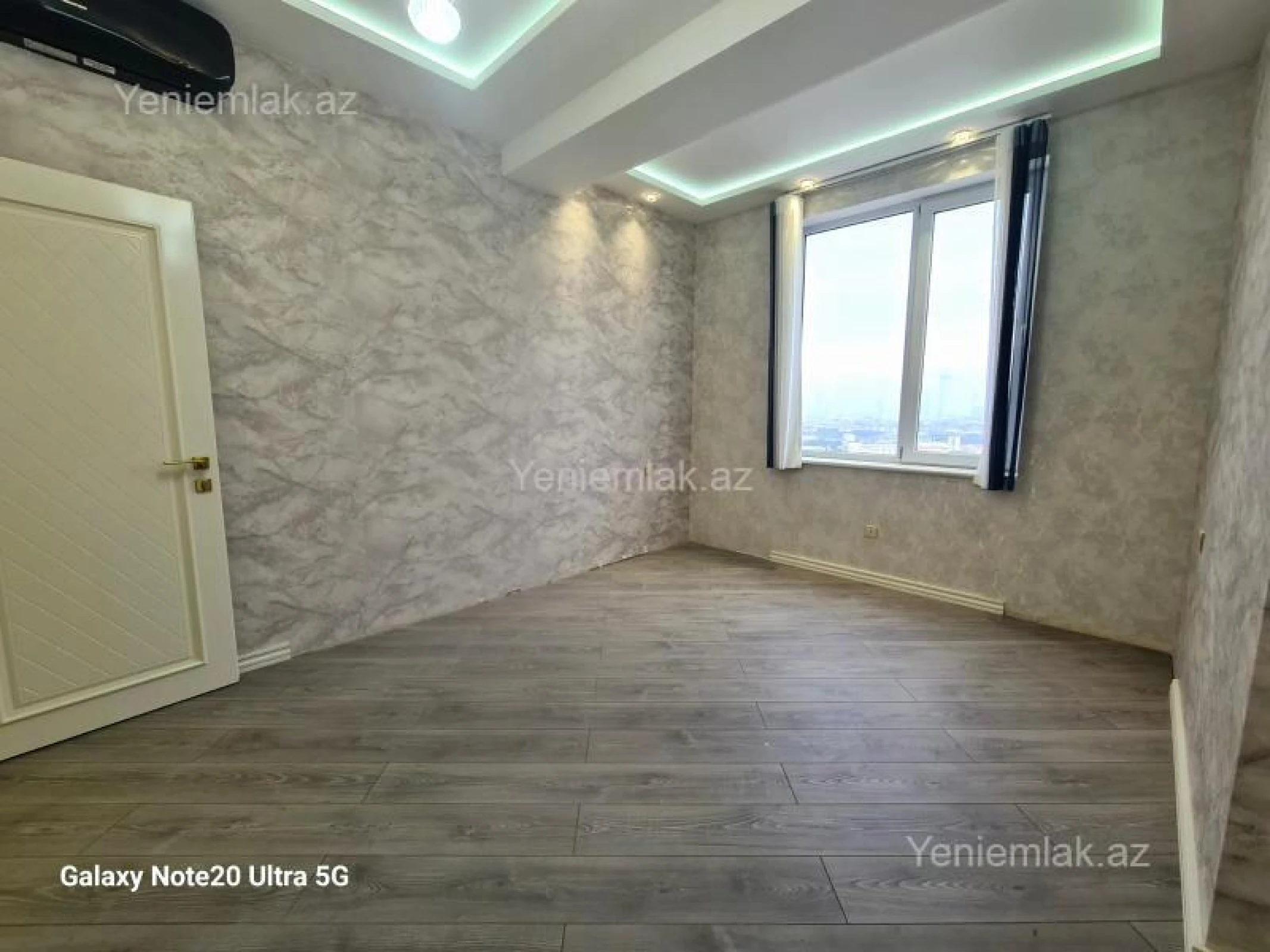 Satılır 4 otaqlı yeni tikili 186 m²