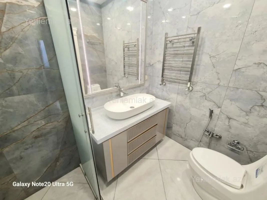 Satılır 4 otaqlı yeni tikili 186 m²