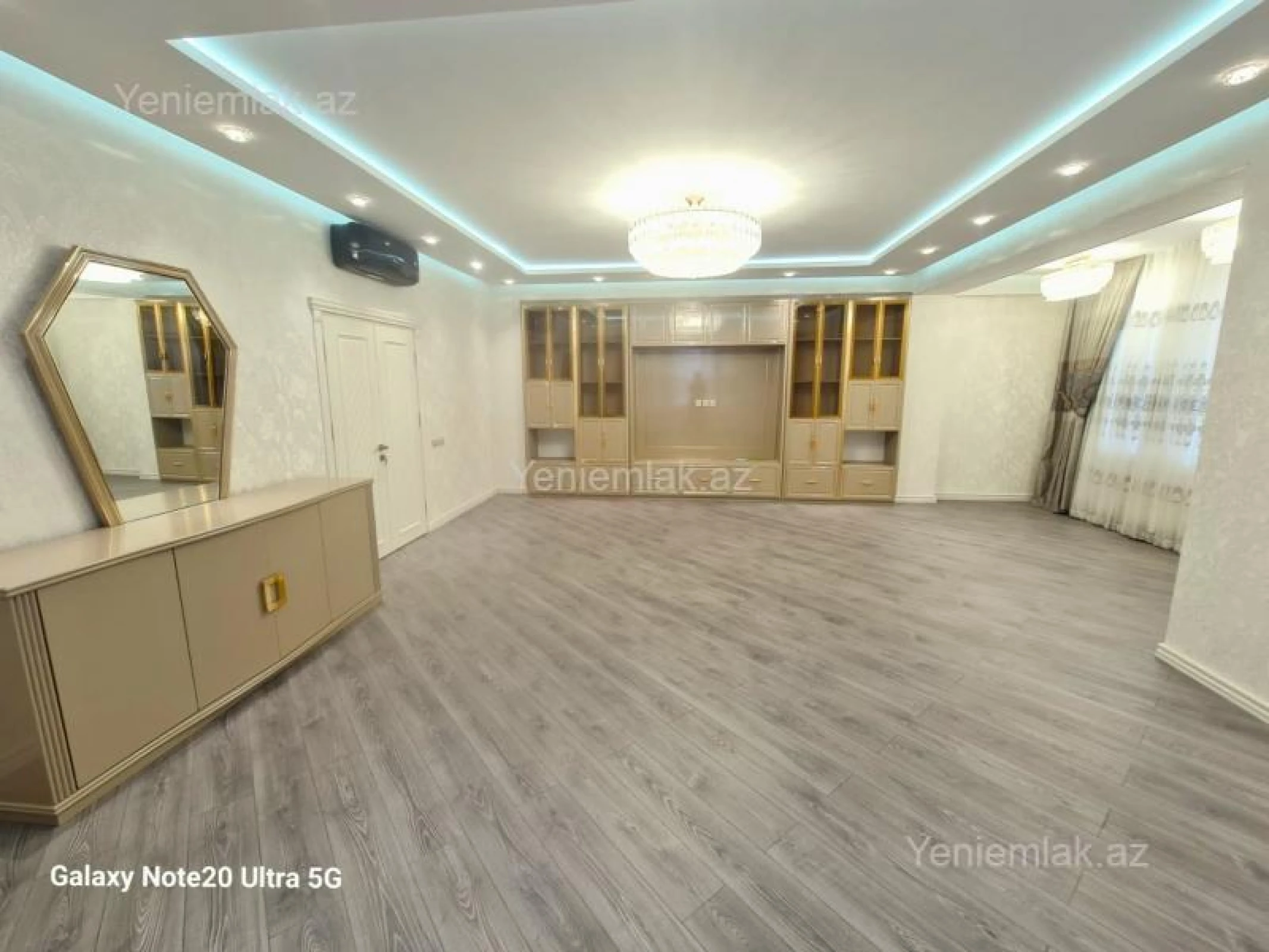 Satılır 4 otaqlı yeni tikili 186 m²