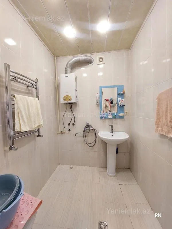 Satılır 3 otaqlı köhnə tikili 85 m²