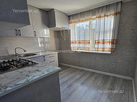 Satılır 1 otaqlı köhnə tikili 33 m²