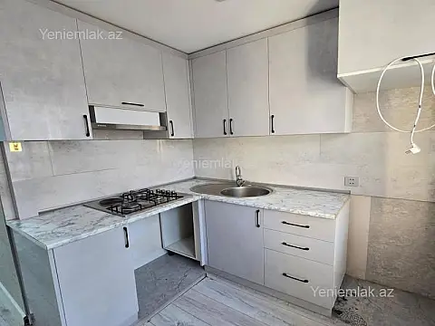 Satılır 1 otaqlı köhnə tikili 33 m²