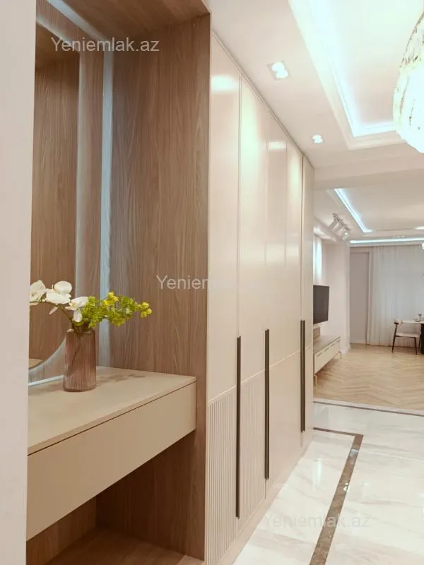 Satılır 3 otaqlı yeni tikili 110 m²