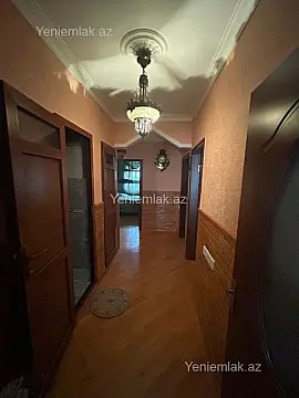 Satılır 4 otaqlı köhnə tikili 103 m²