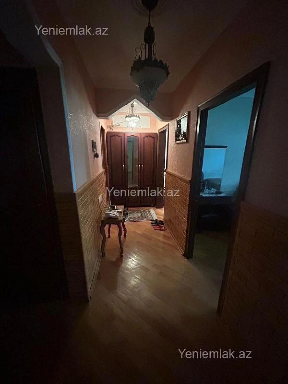 Satılır 4 otaqlı köhnə tikili 103 m²