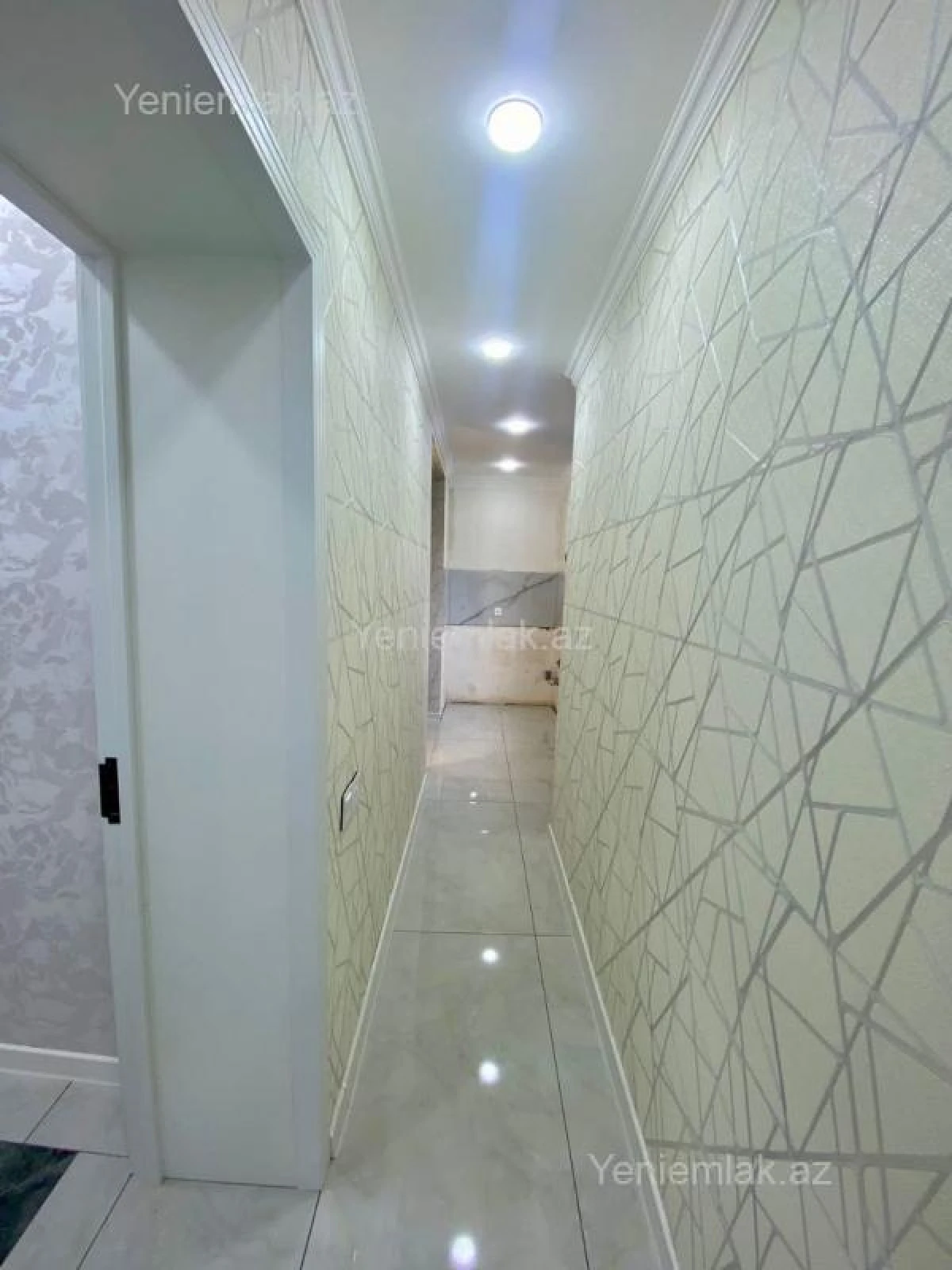 Satılır 3 otaqlı köhnə tikili 65 m²