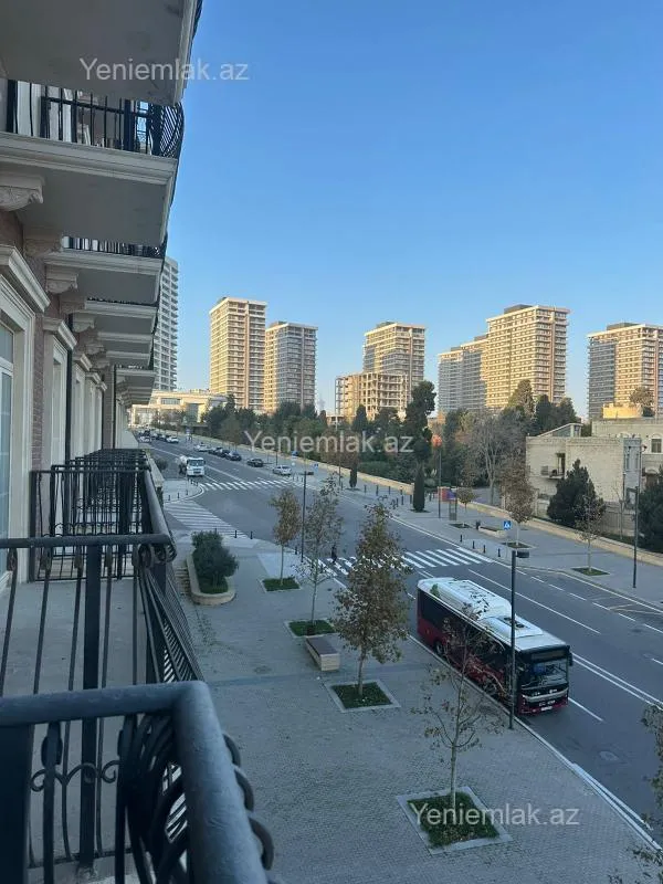 Satılır 4 otaqlı yeni tikili 152 m²