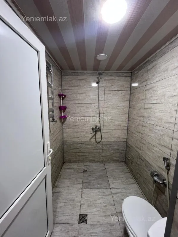 Satılır 3 otaqlı yeni tikili 68 m²