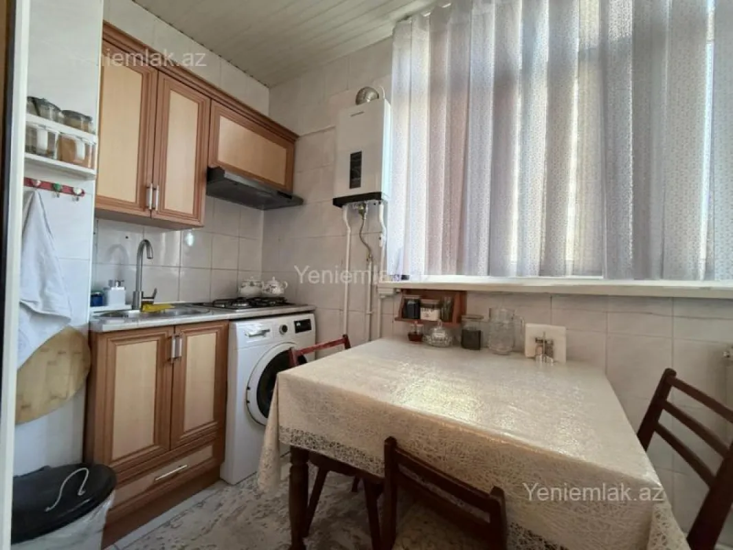 Satılır 3 otaqlı köhnə tikili 58 m²