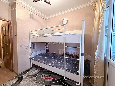 Satılır 3 otaqlı köhnə tikili 58 m²
