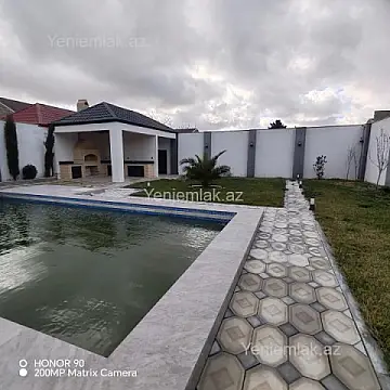 Satılır 5 otaqlı həyət evi 220 m²
