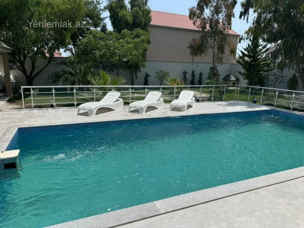 Satılır 6 otaqlı həyət evi 270 m²