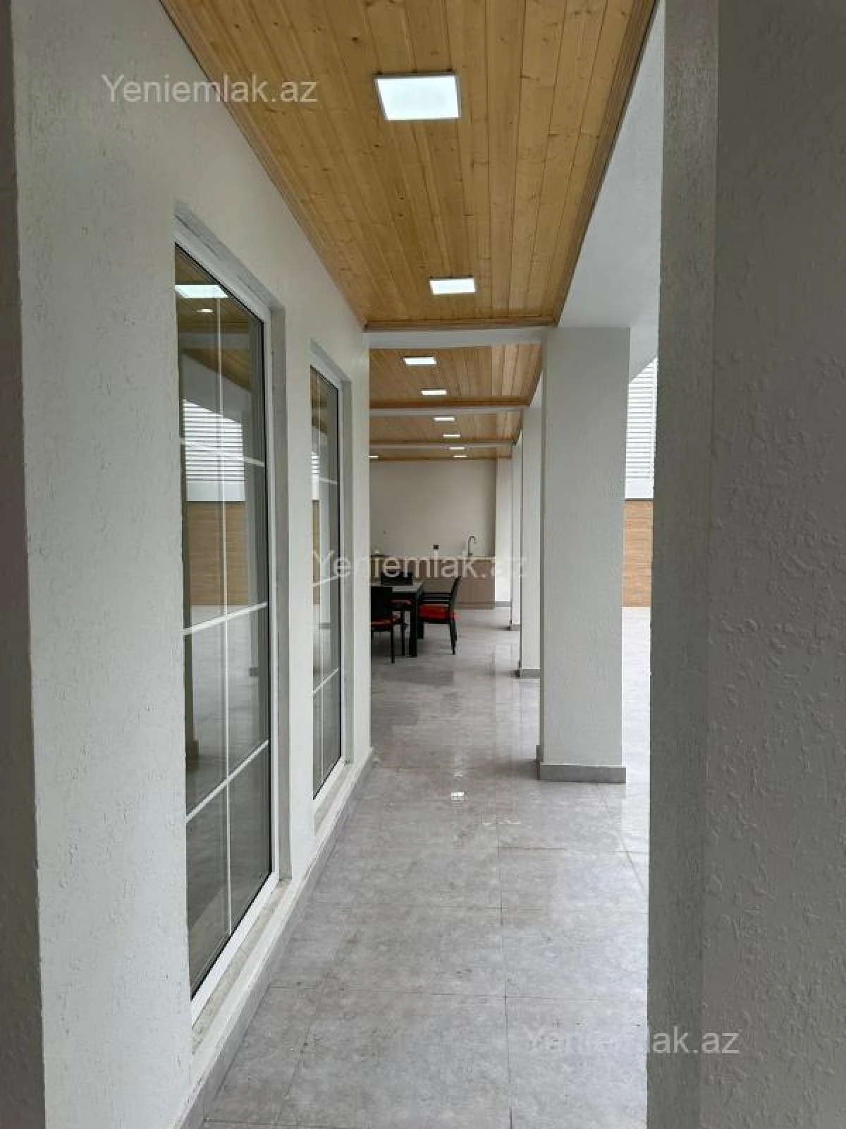 Satılır 6 otaqlı həyət evi 270 m²