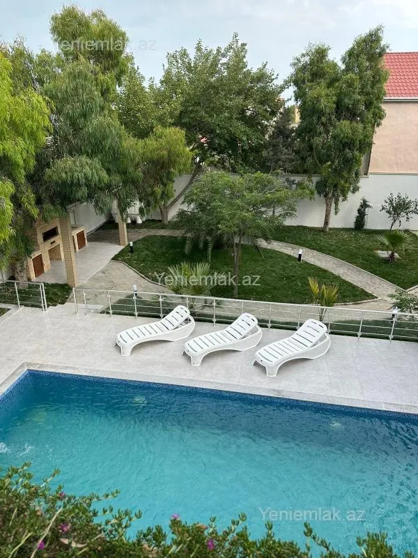 Satılır 6 otaqlı həyət evi 270 m²