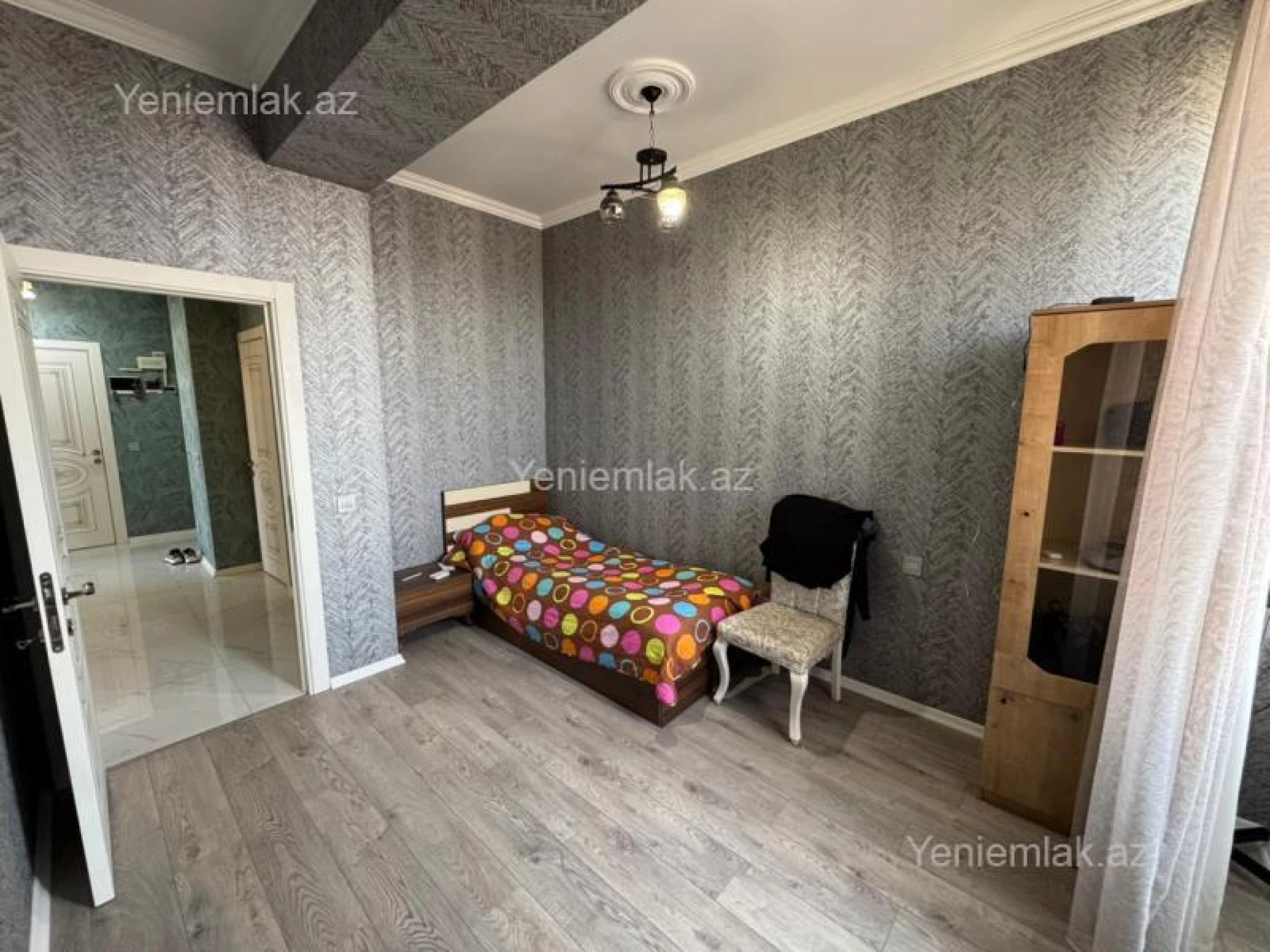 Satılır 3 otaqlı yeni tikili 100 m²