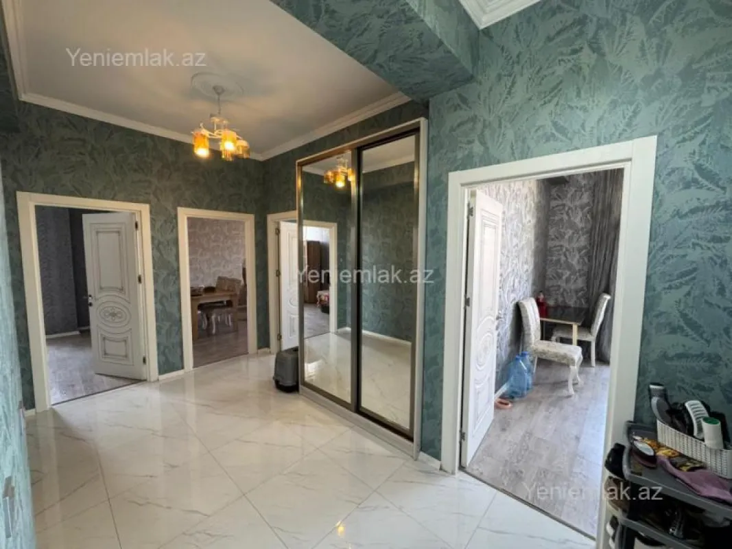 Satılır 3 otaqlı yeni tikili 100 m²