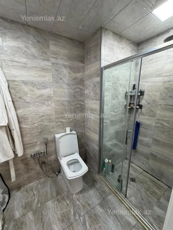 Satılır 3 otaqlı yeni tikili 100 m²