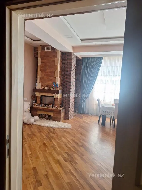 Satılır 5 otaqlı yeni tikili 270 m²