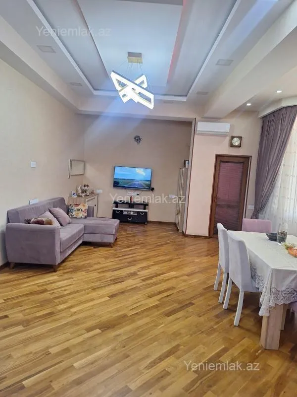 Satılır 5 otaqlı yeni tikili 270 m²