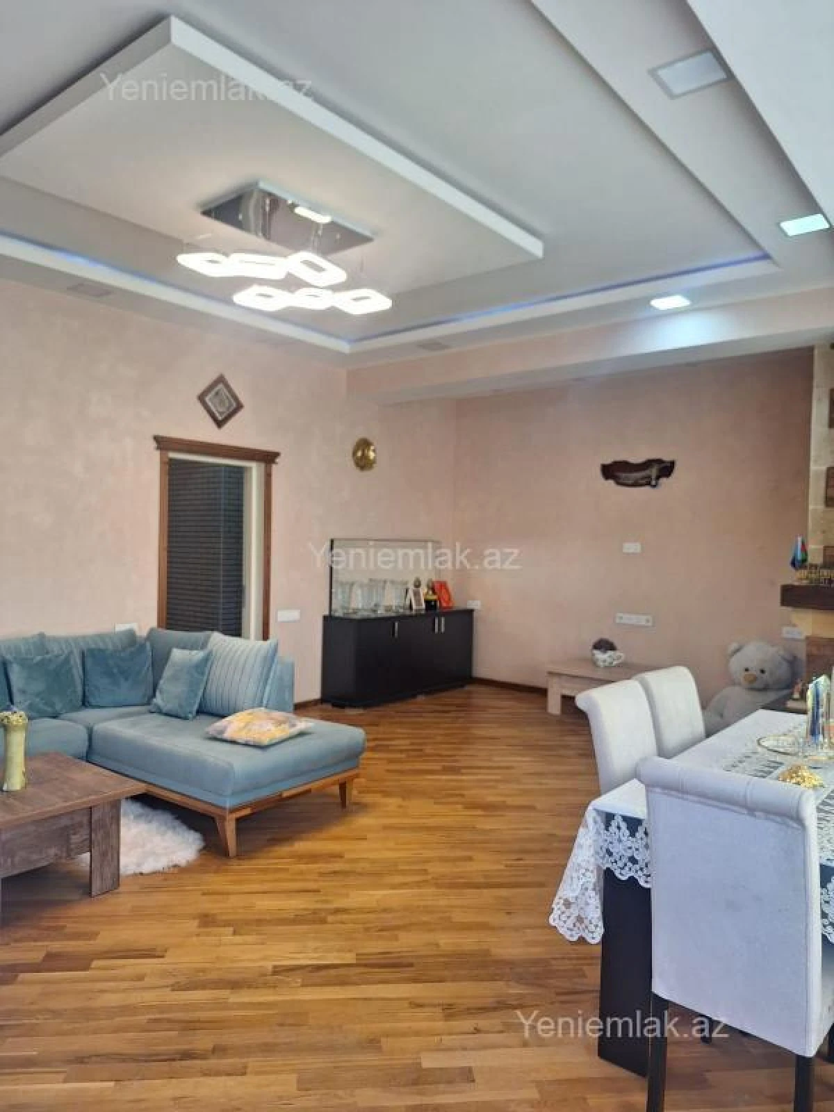 Satılır 5 otaqlı yeni tikili 270 m²