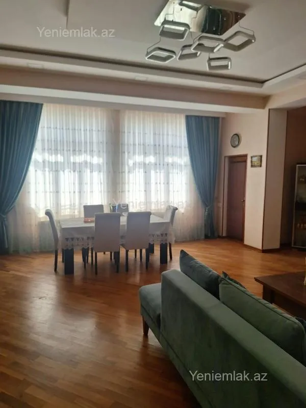 Satılır 5 otaqlı yeni tikili 270 m²