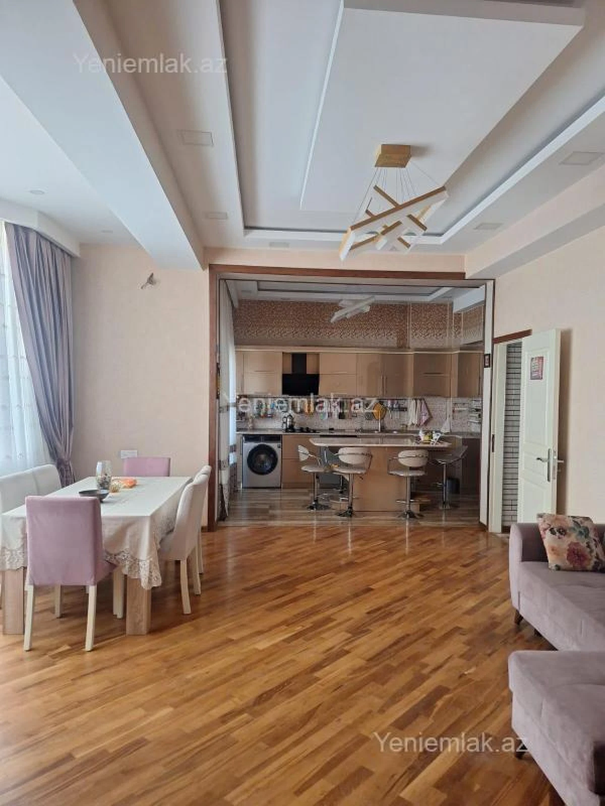 Satılır 5 otaqlı yeni tikili 270 m²