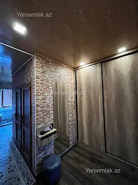 Satılır 2 otaqlı köhnə tikili 60 m²