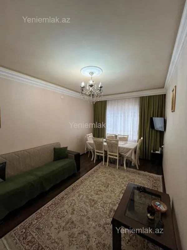 Satılır 2 otaqlı köhnə tikili 60 m²
