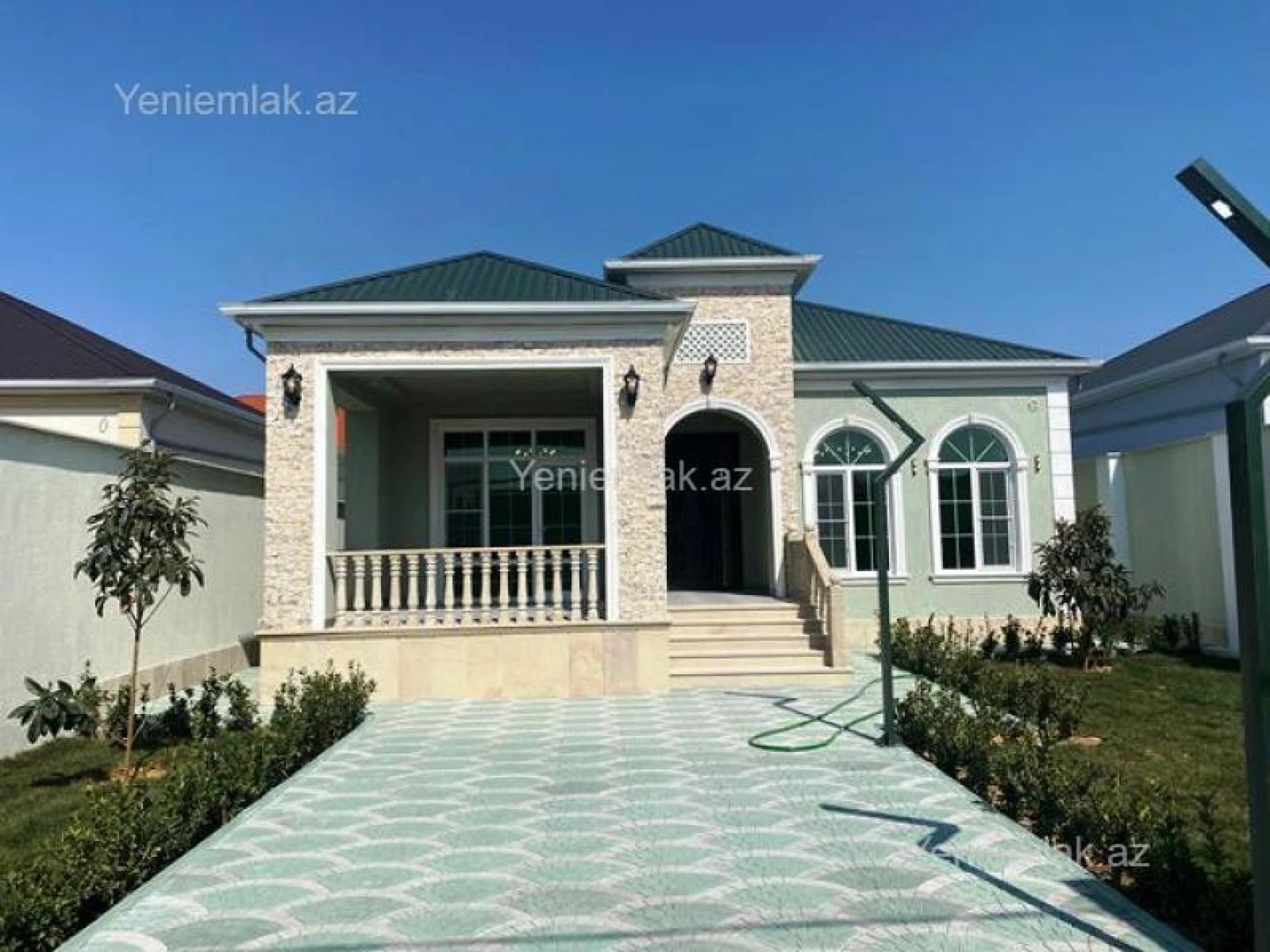 Satılır 4 otaqlı həyət evi 145 m²