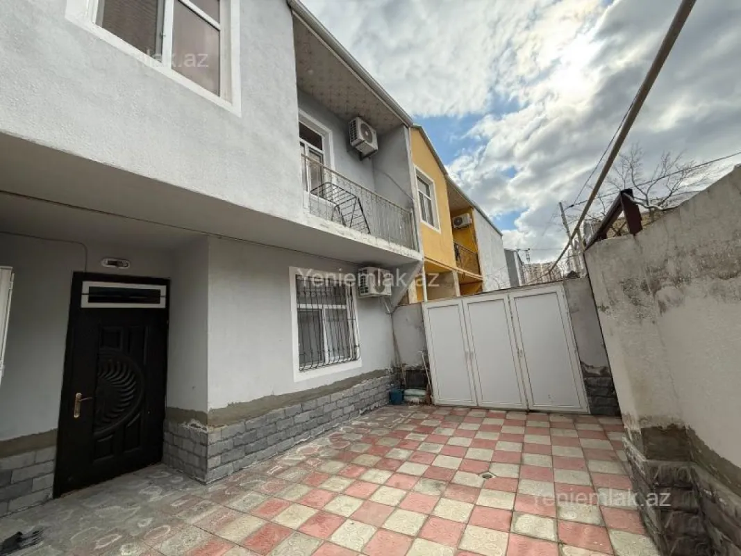Satılır 4 otaqlı həyət evi 94 m²
