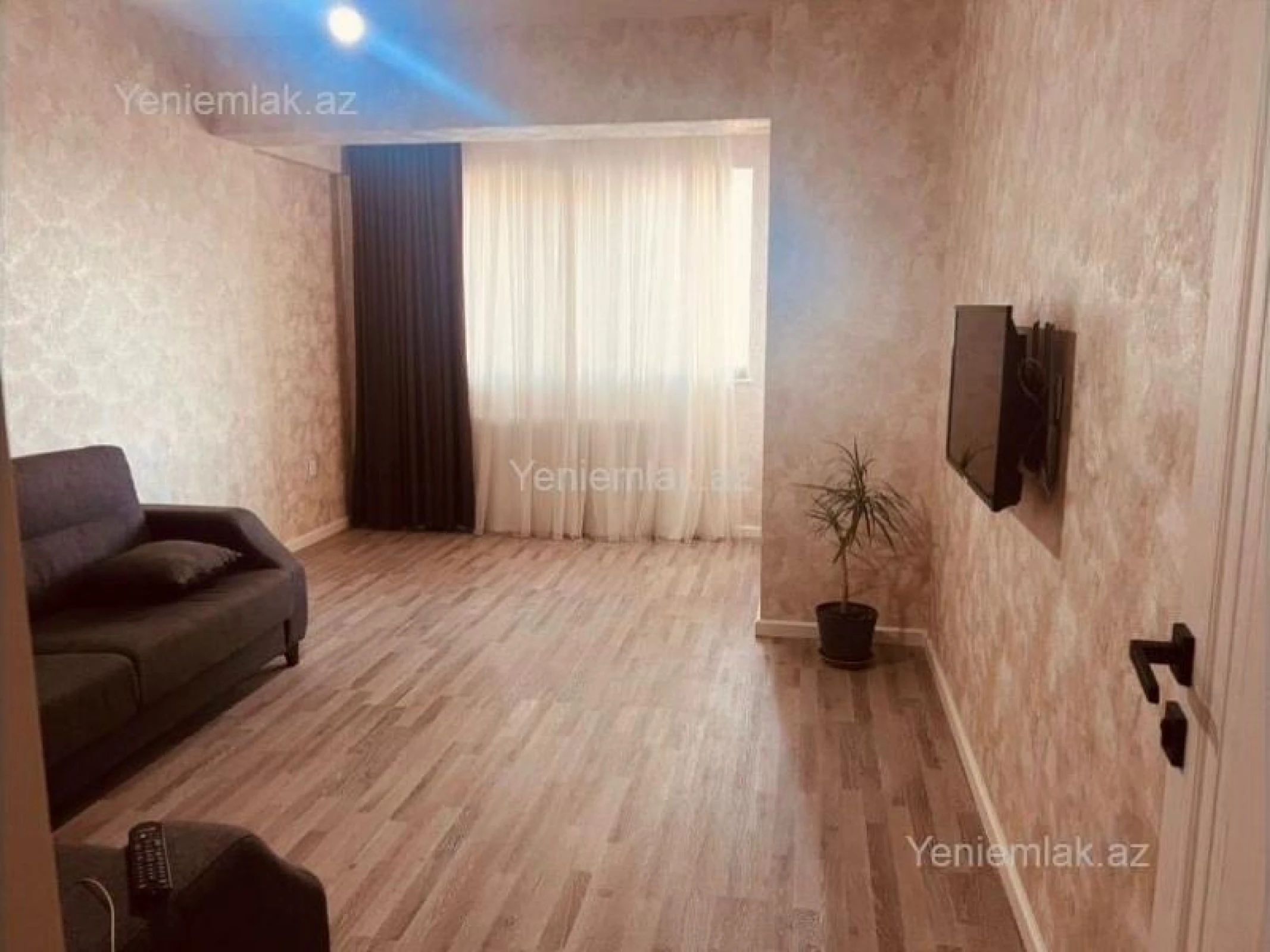 Satılır 3 otaqlı yeni tikili 121 m²