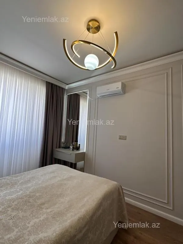 Satılır 3 otaqlı yeni tikili 84 m²