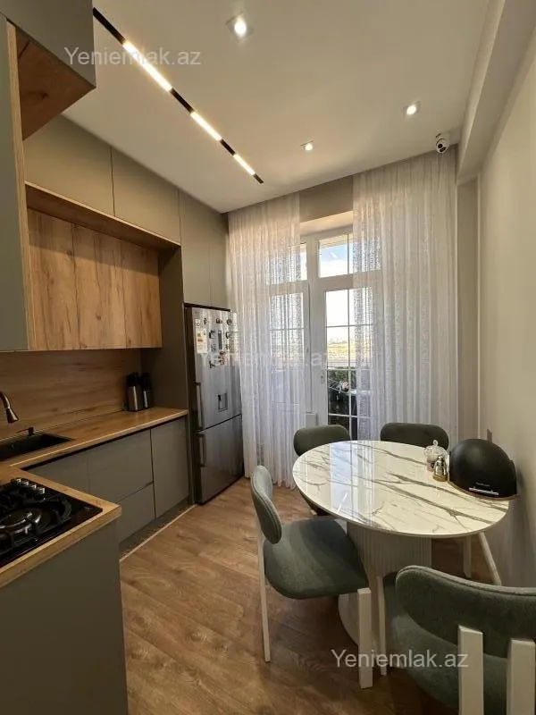 Satılır 3 otaqlı yeni tikili 84 m²
