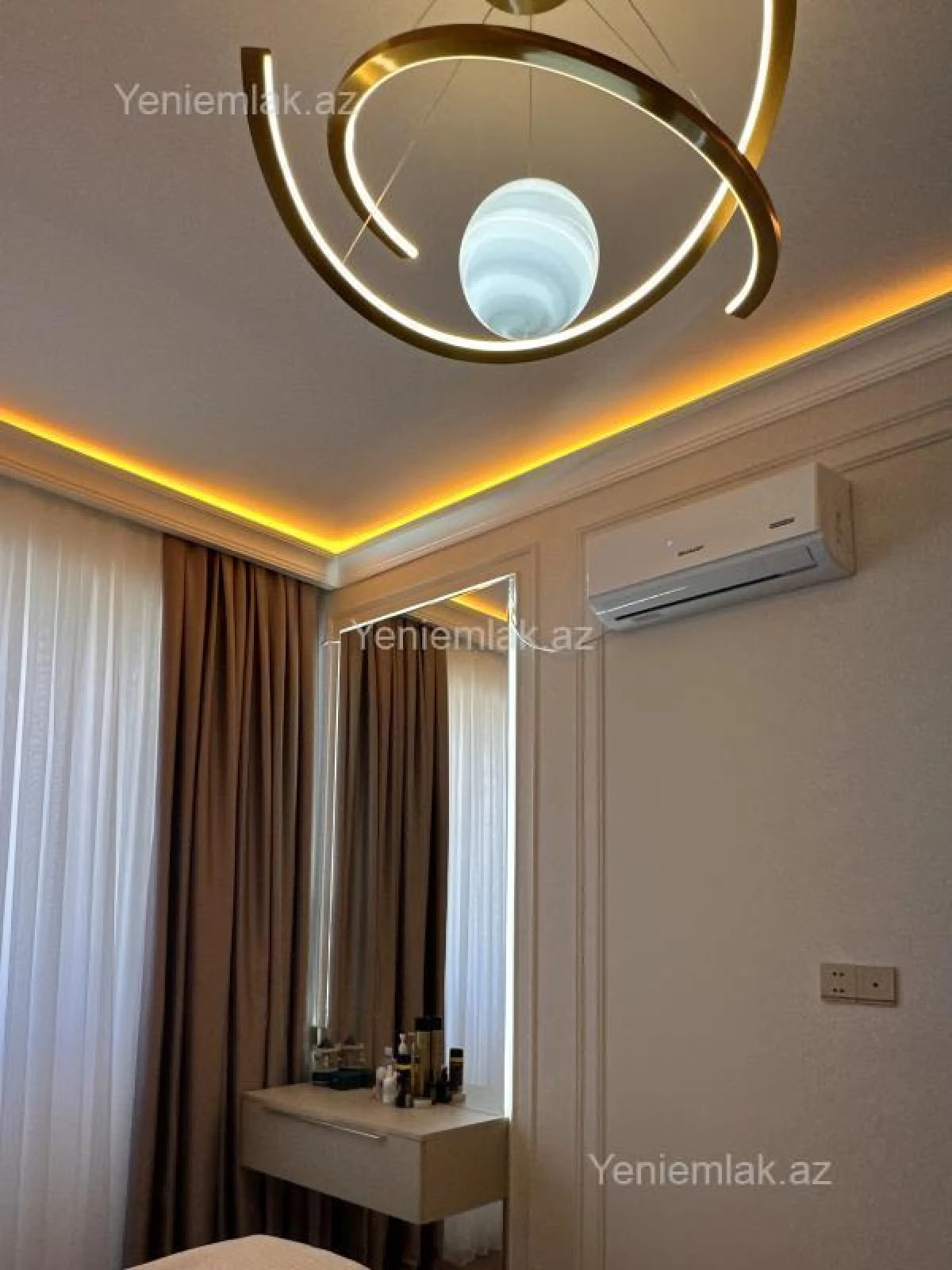 Satılır 3 otaqlı yeni tikili 84 m²