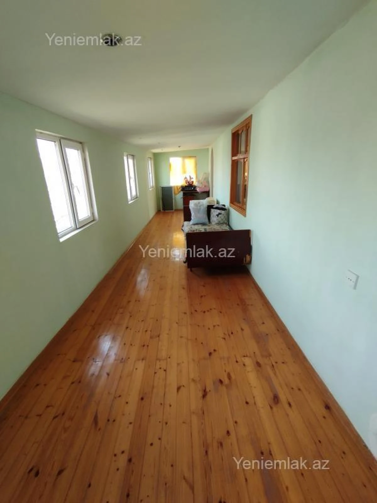 Satılır 6 otaqlı həyət evi 160 m²