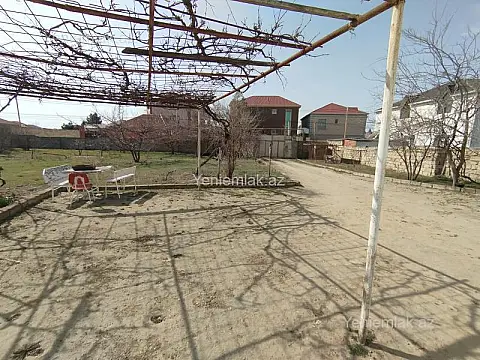 Satılır 6 otaqlı həyət evi 160 m²