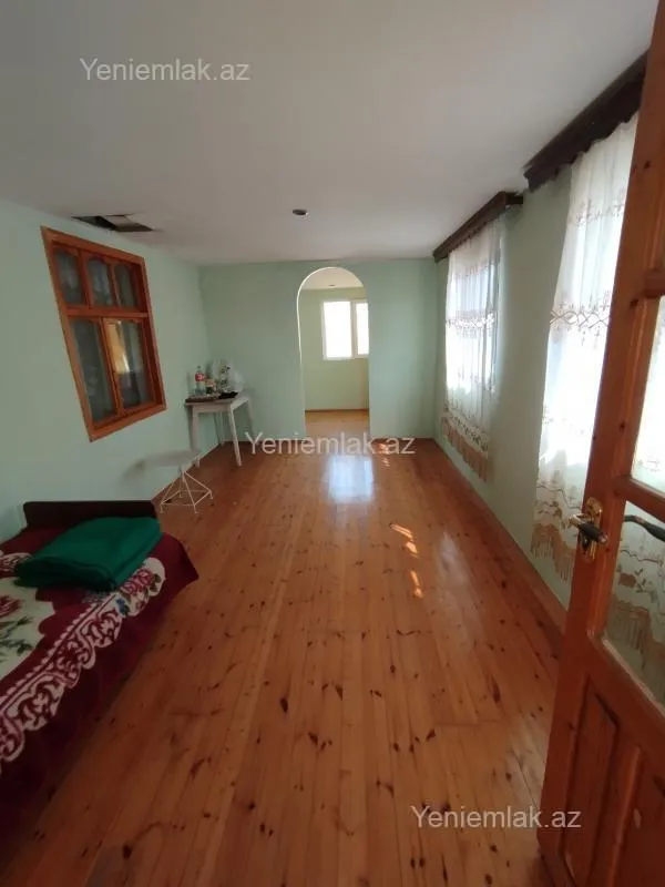Satılır 6 otaqlı həyət evi 160 m²