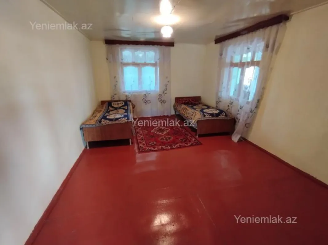 Satılır 6 otaqlı həyət evi 160 m²