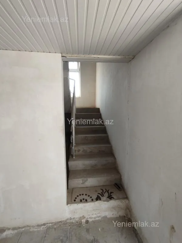 Satılır 6 otaqlı həyət evi 160 m²
