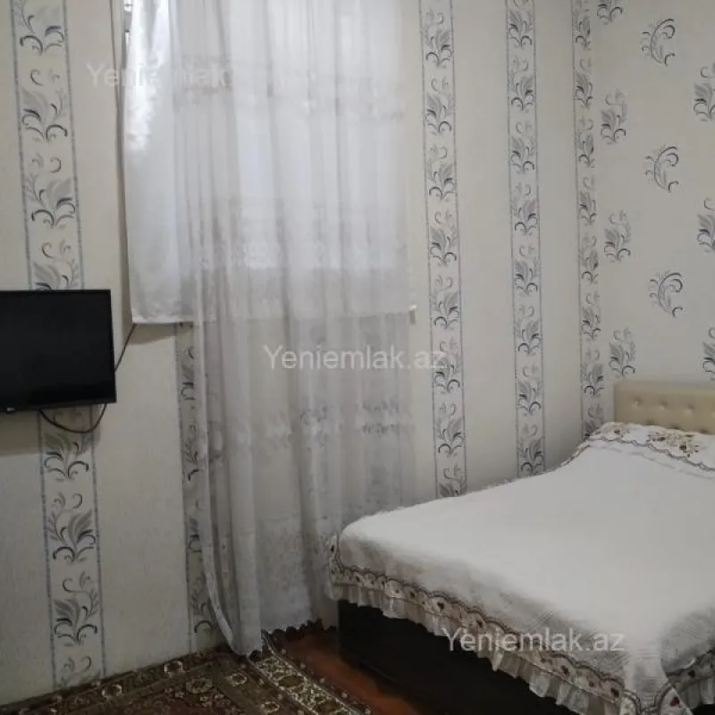 Satılır 3 otaqlı köhnə tikili 80 m²