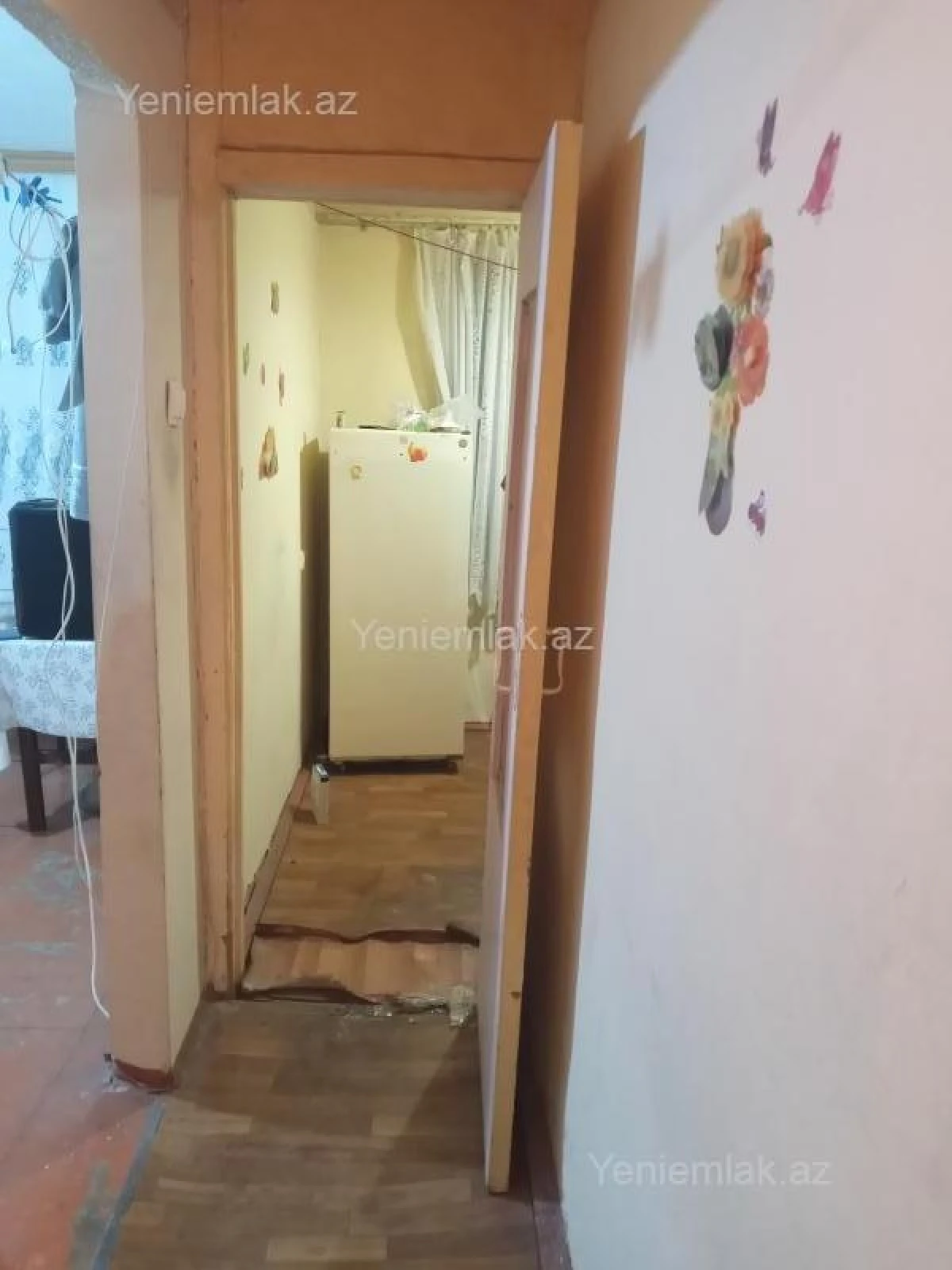 Satılır 1 otaqlı köhnə tikili 30 m²