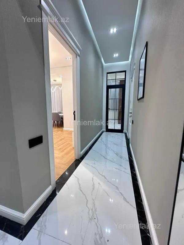 Satılır 3 otaqlı yeni tikili 82 m²