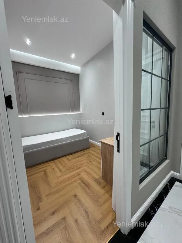 Satılır 3 otaqlı yeni tikili 82 m²