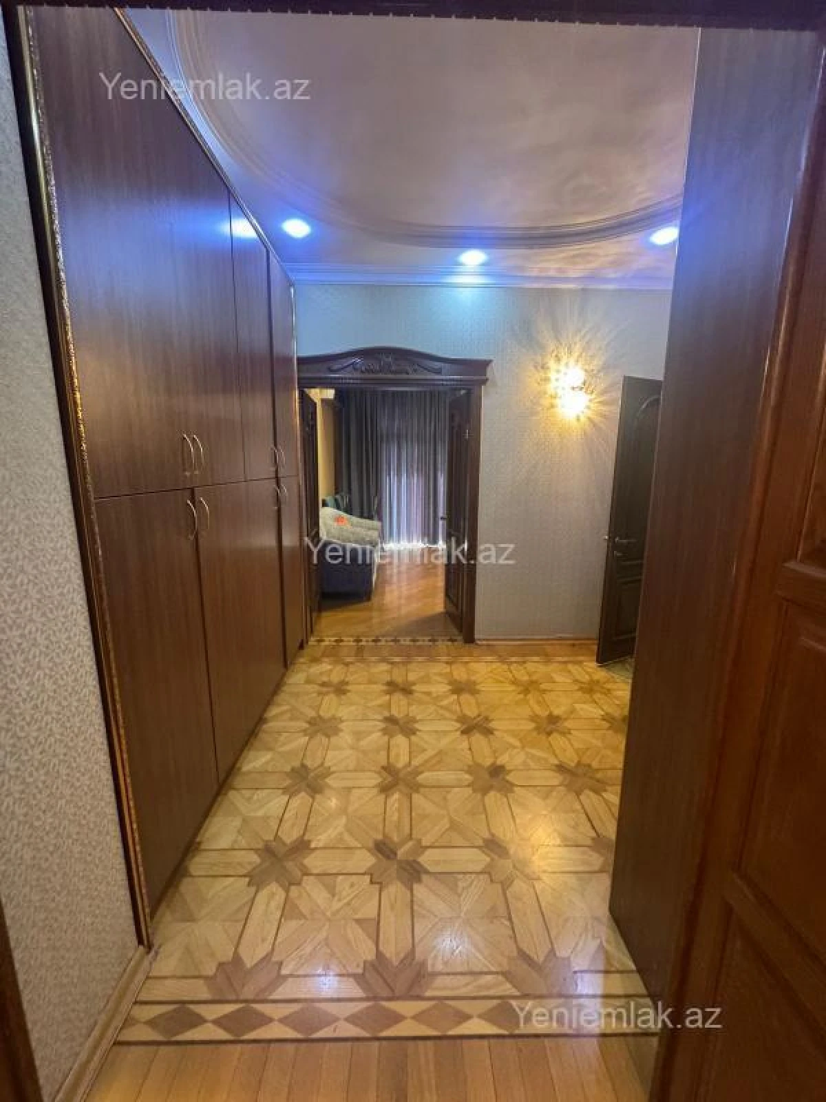 Satılır 3 otaqlı yeni tikili 171 m²
