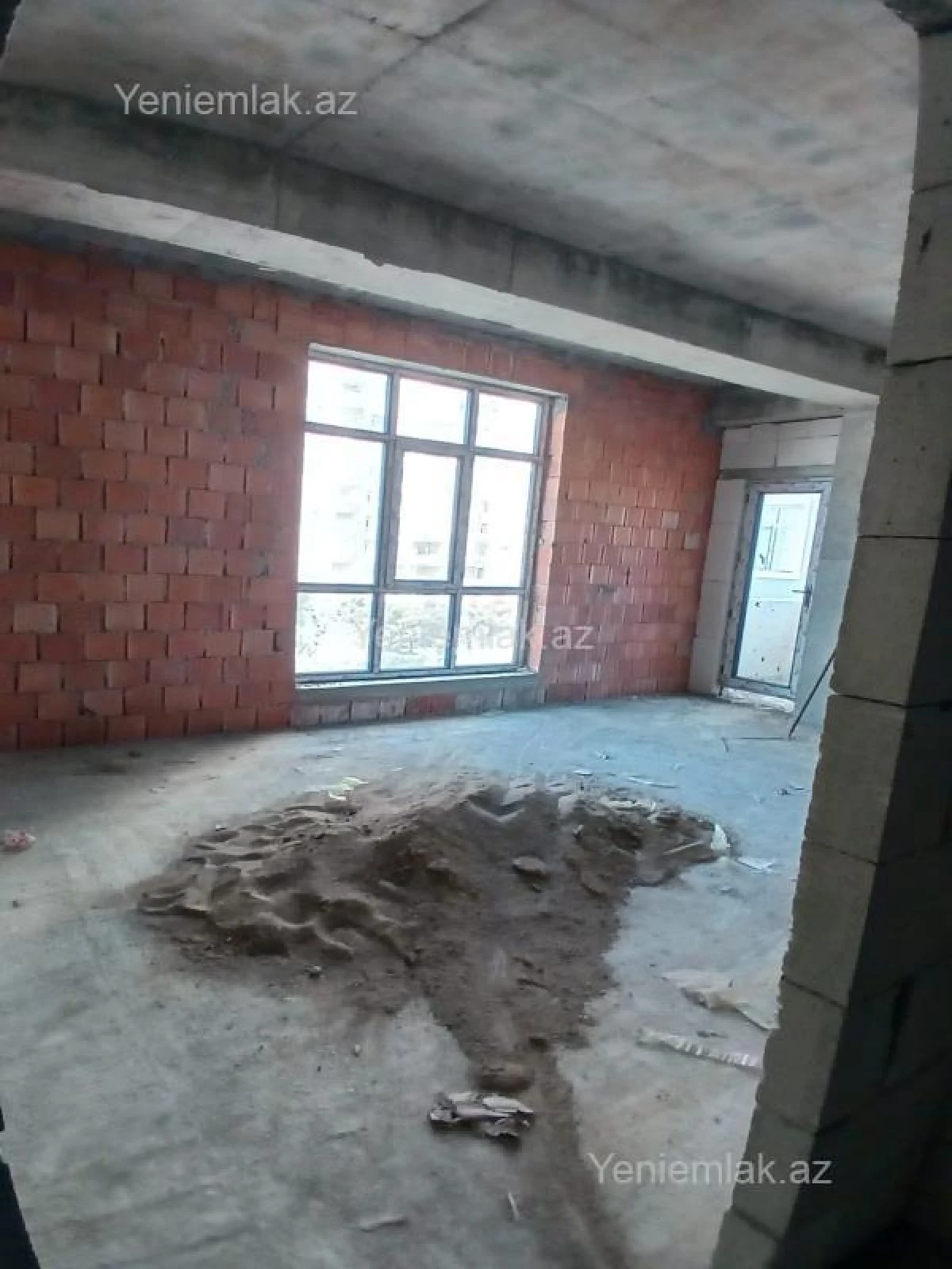 Satılır 2 otaqlı yeni tikili 83 m²