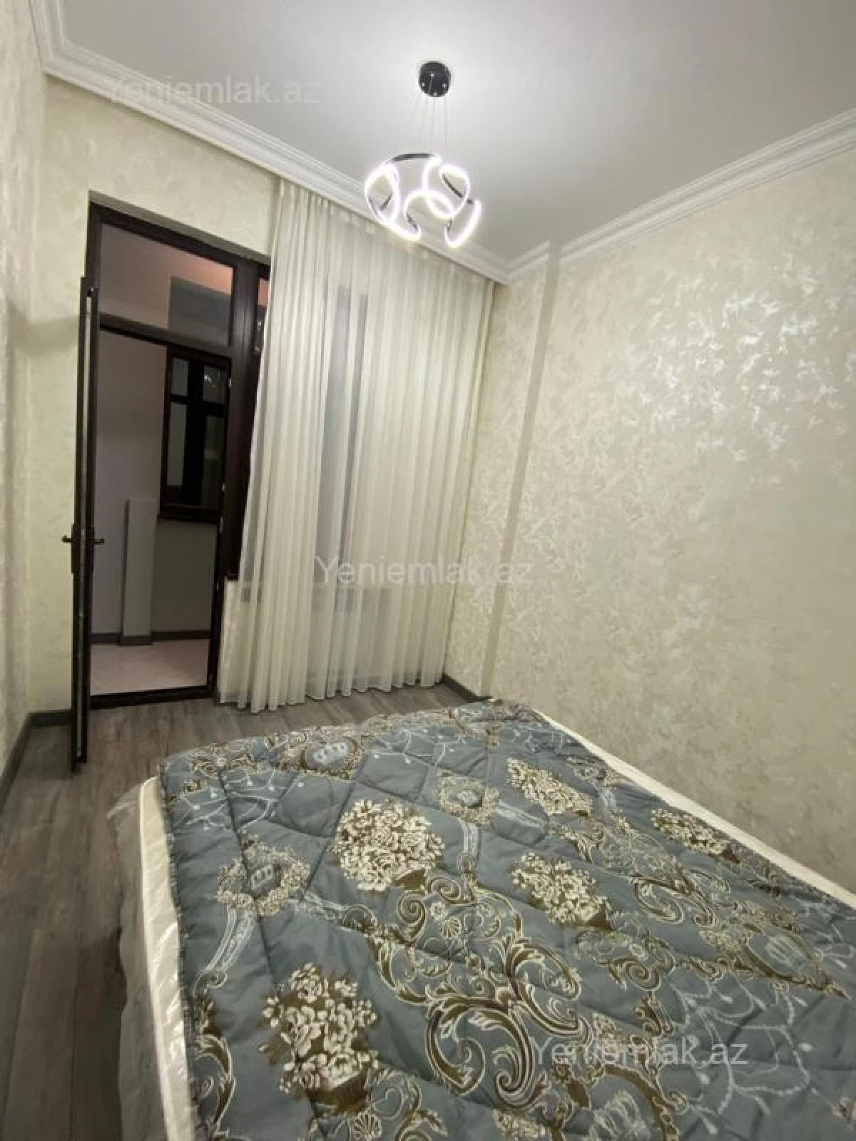 Satılır 3 otaqlı yeni tikili 70 m²