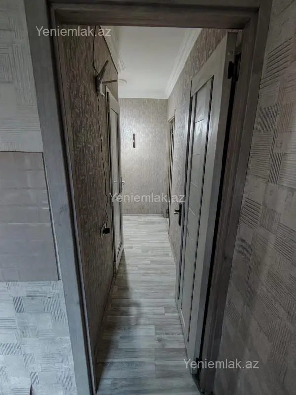 Satılır 2 otaqlı köhnə tikili 52 m²