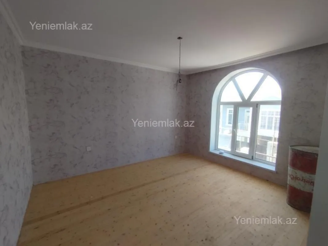 Satılır 4 otaqlı həyət evi 150 m²